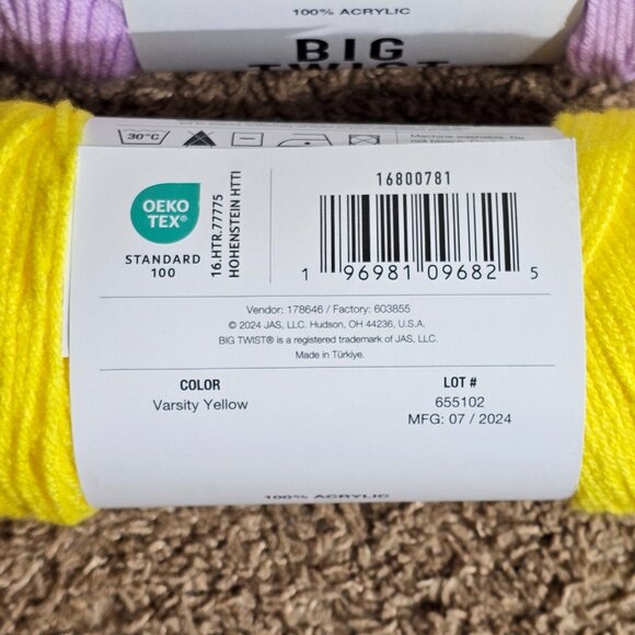 Lot of 4 Big Twist Value Yarn 380 Yds Each Varisty Gold/Yellow Plum Soft Purple - Picture 6 of 6